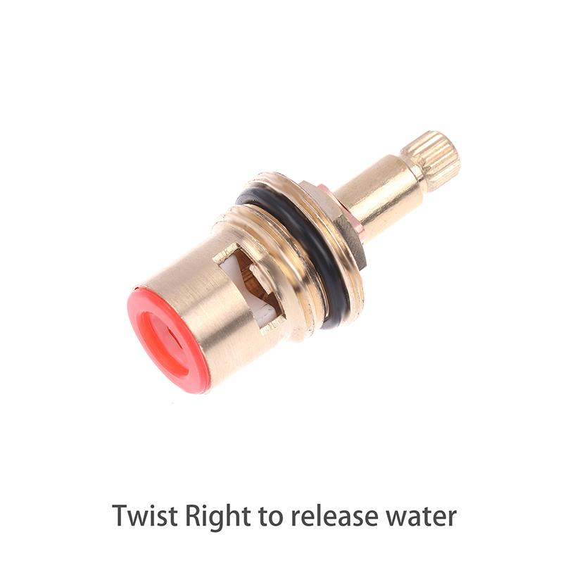 

1/2 шт. по часовой стрелке или против часовой стрелки универсальные сменные краны латунный керамический дисковый картридж внутренний кран клапан для ванной комнаты A4