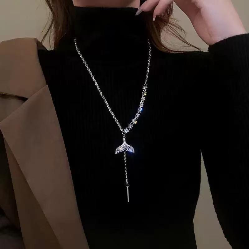 Baroque Pearl Pink Butterfly Pendant Necklace Female, Fashionable High-end Light Luxury Stacked Wearing Double Collarbone Chain