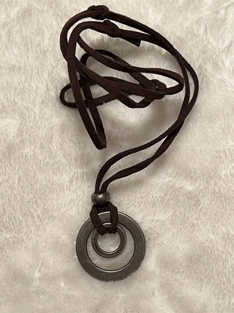 Vintage-Inspired Double Circle Alloy Pendant BrownLeather Chain Necklace with Adjustable Velvet Cord Bohemian Western Rustic Style