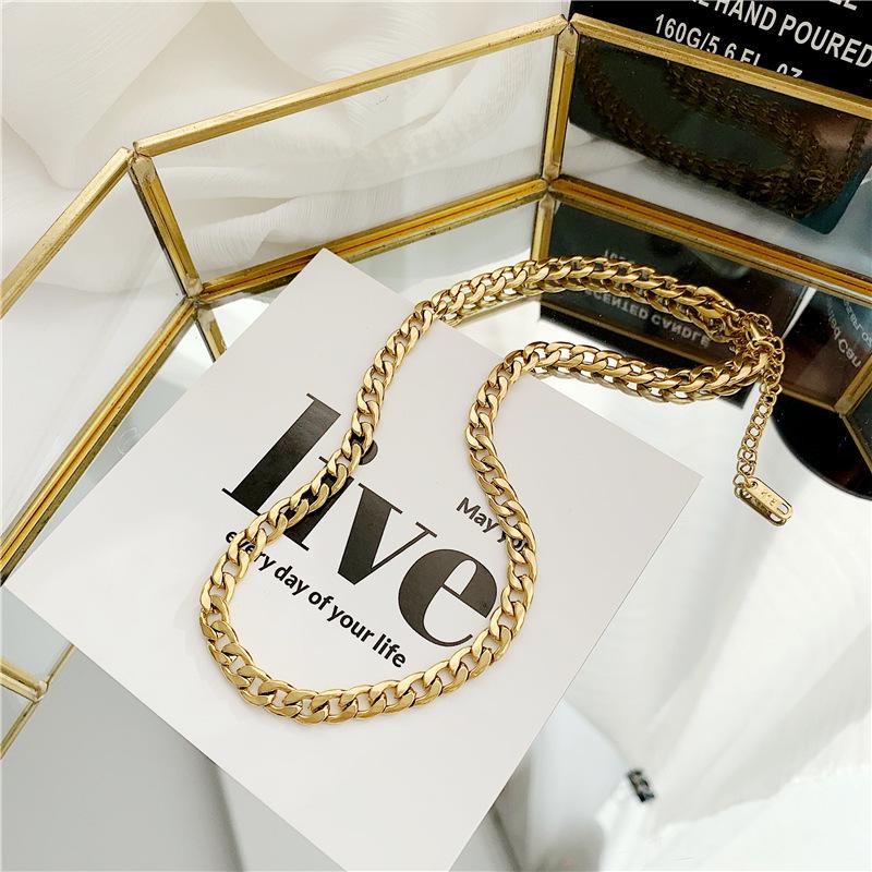 Gilded Vintage Titanium Steel Layered Collarbone Necklace for Women