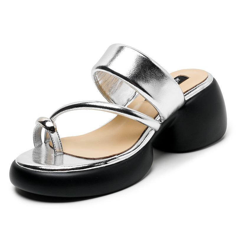 One-pedal sandals women's summer new thick-soled round head cover toe wear slippers beach sandals