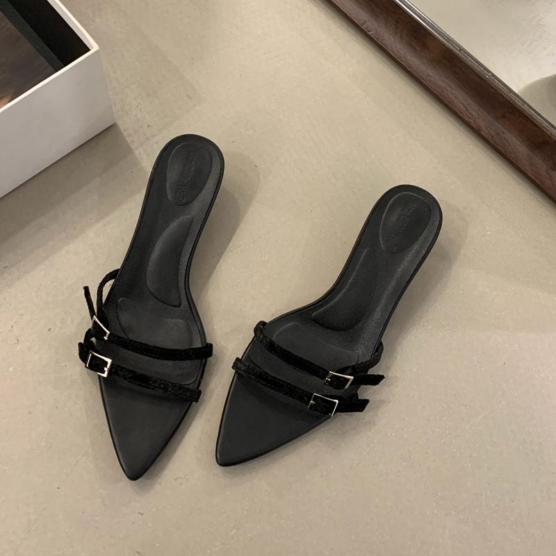 

Мода SUOJIALUN 2025 Лето Новые Женские Тапочки Мода Узкий Ремешок Женские Элегантные Шлепанцы Тонкий Низкий Каблук Уличные Платье Сандалии Туфли 35 чёрный