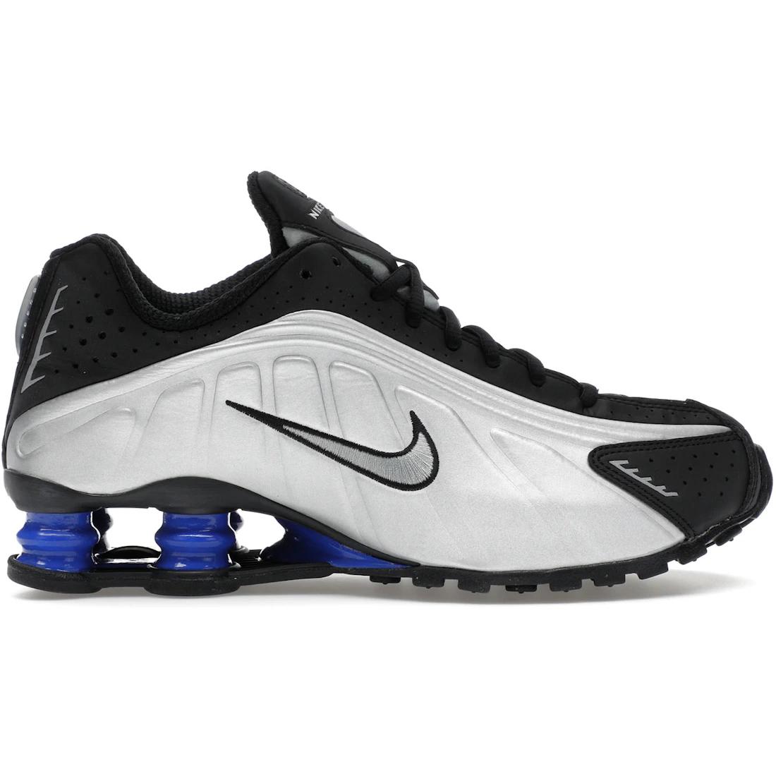

Sneaker Nike Shox R4 Metallic Silver Black Racer Blue (Women s)(AR3565-006) 41
