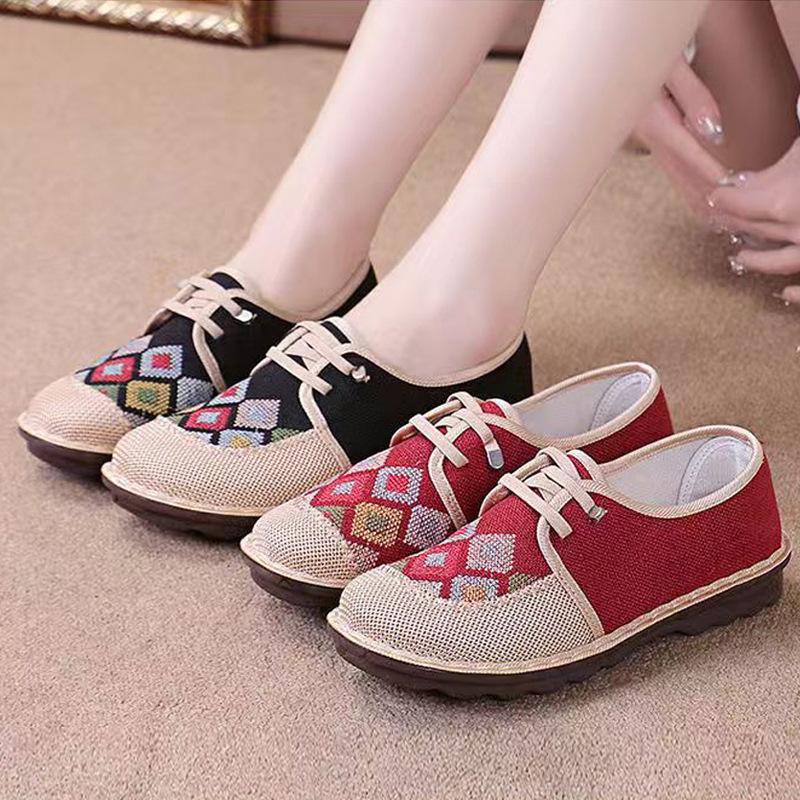 New Old Beijing Cloth Shoes Embroidered Women's Shoes Non-slip Soft Sole Middle-aged and Elderly Mother Shoes Retro Ethnic Style Flat-soled Single S