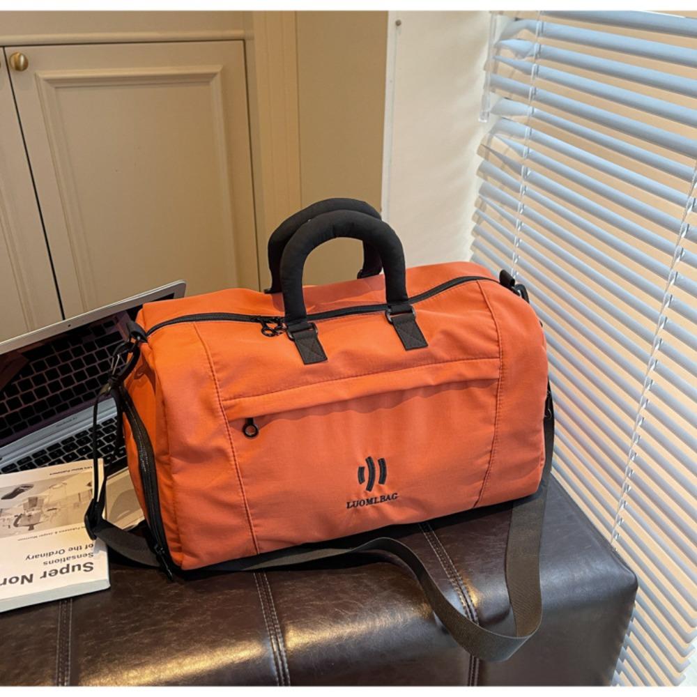 Short trip bag women's new fashion portable fitness bag large capacity wet and dry separation lightweight sports bag maternity bag