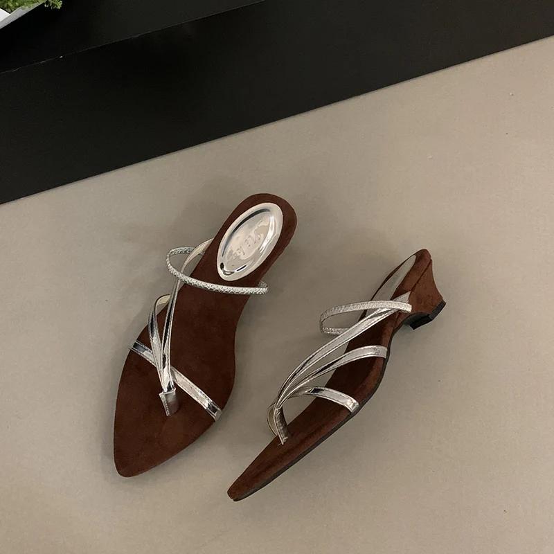 

Летние женские сандалии-гладиаторы на низком каблуке в ретро-стиле, женские уличные шлепанцы с узкой перемычкой для платья, сандалии 35 серебряный