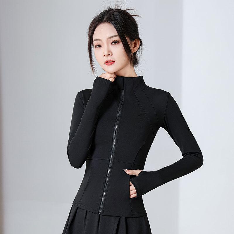 Damen 2024 Sportbekleidungsset: Yoga-Anzug, Lauf- & Badminton-Outfit, Fitnessjacke, Rock, Hose