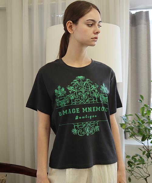 Demi Gnimonic Botanic 30S Pigment Charcoal T-Shirt_ Botanic 30S Charcoal Ts Charcoal/Free