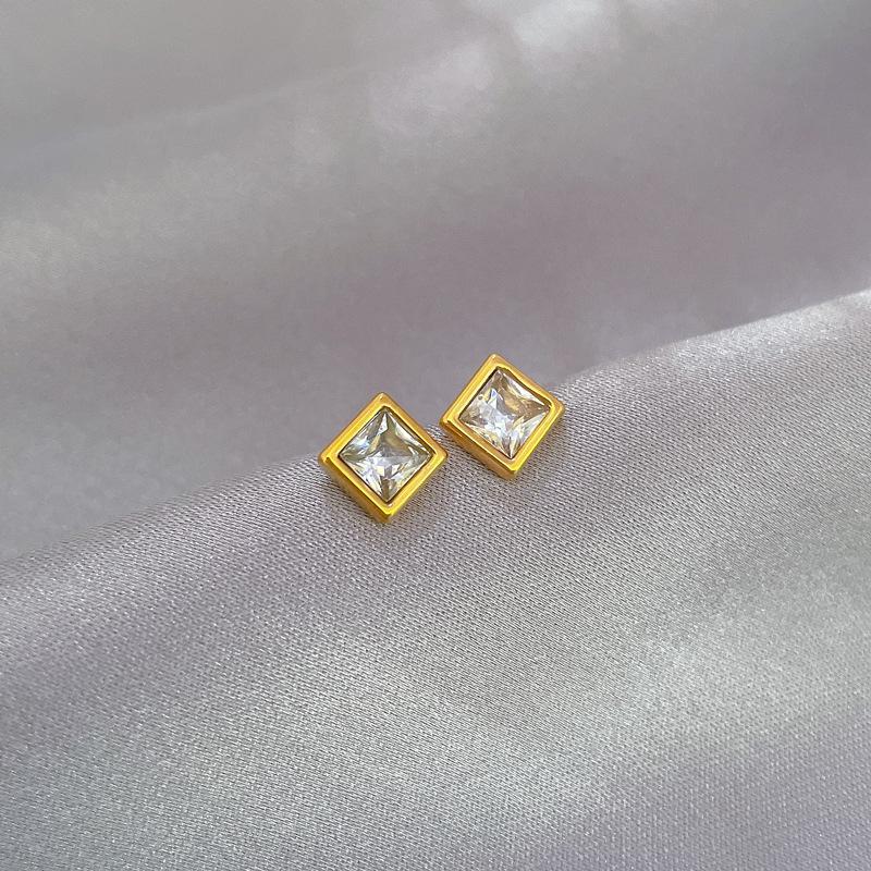 Square Zircon Minimalist Stud Earrings Cold Men'S And Women'S Earrings Personality Temperament Banquet Earrings