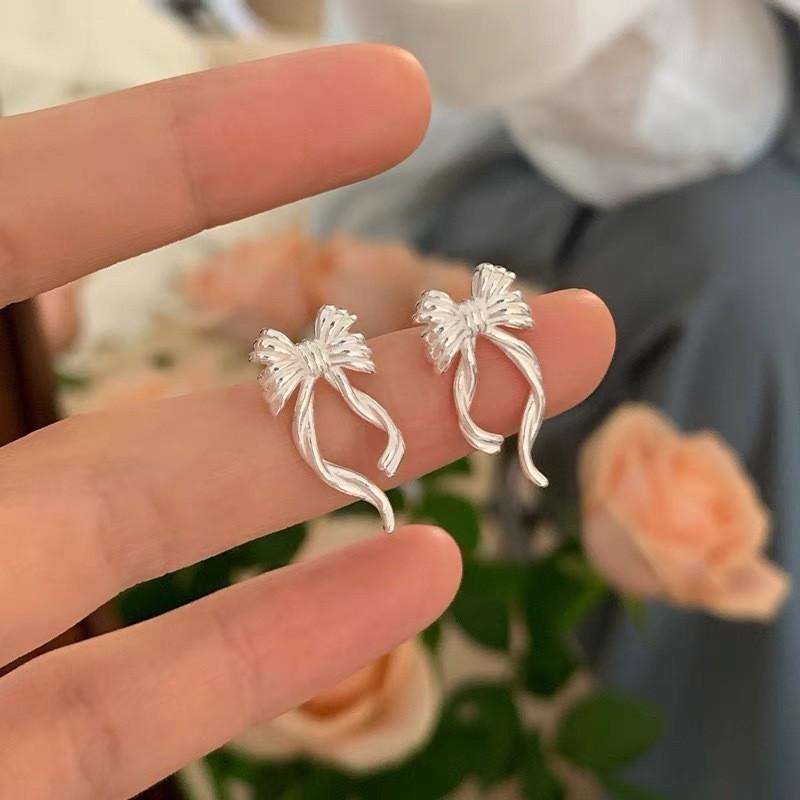 High-end Temperament Silver Earrings for Women