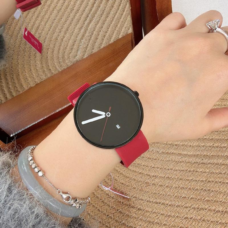 Versatile Calendar Student Trend Simple Watch Creative Personality Neutral Fashion Casual Watch Silicone Ladies