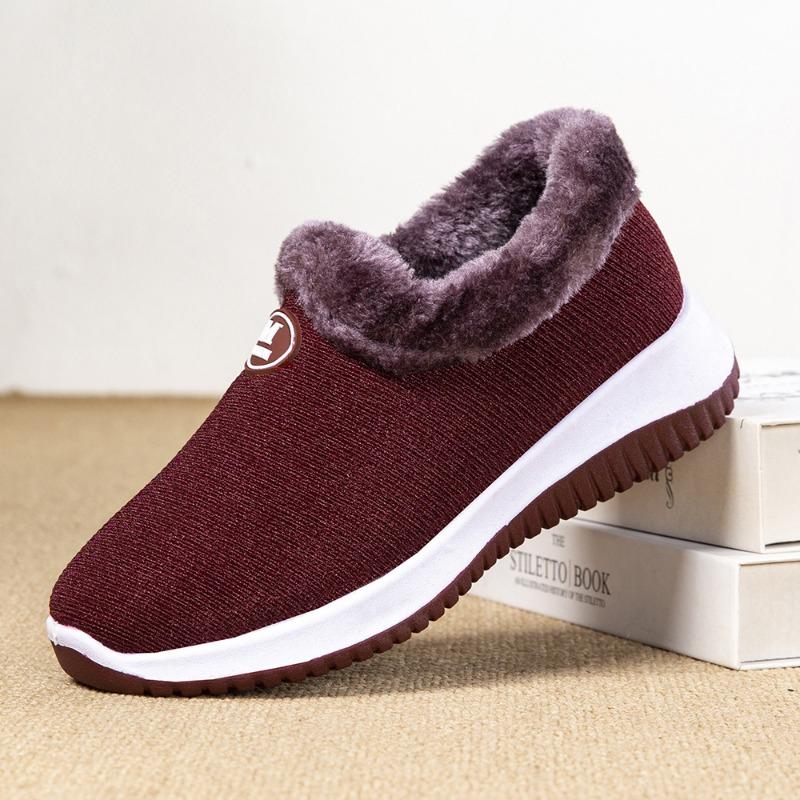 Winter New Old Beijing Cloth Shoes Women's Velvet Thickened Warm Soft-soled Mother Cotton Cloth Shoes Elderly Non-slip Cotton Shoes