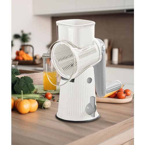 This 5-in-1 Vegetable Slicer Includes a Julienne Slicer, a Clever Slicer, a Vegetable Cutter, a Cabbage Slicer, and a Set of Slicers. It Can Shred Veg