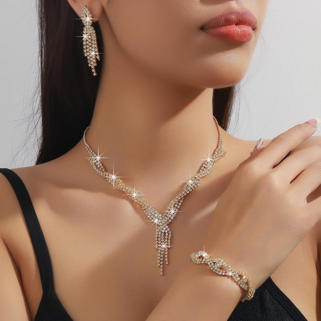 Bridal Jewelry Set - Necklace  Earrings  and Four-piece Set - Wedding Accessories - Banquet Dress Necklace Set