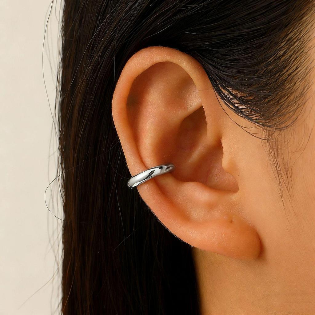 Minimalist Glossy Triple-Layer U Ear Cuff: Luxurious, Non-Piercing European & American Style Jewelry for Women