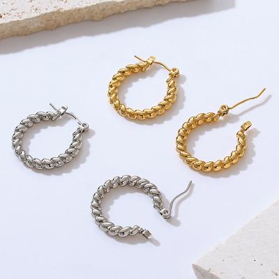 Niche Personality Simple Versatile Earrings Geometric Line Twist Design Titanium Steel Gold-plated Glossy O-shaped Earrings