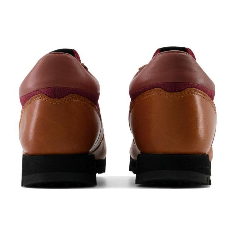 New Balance Rainier Low Glazed Ginger Unisex Sneakers Brown Classic-Crimson UALGSOG