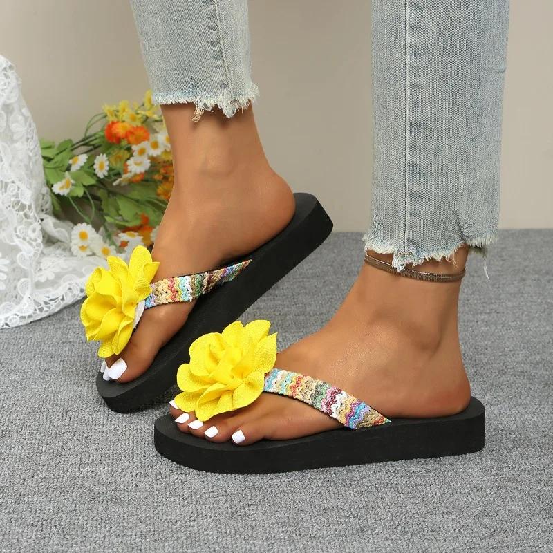 New Non-slip Platform Flip-flops Wear Fashion Wedges Sandals Female Summer National Style Flower Beach Slippers