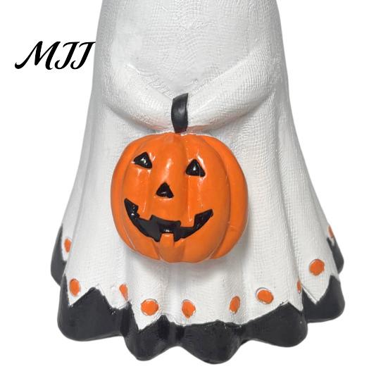 Halloween Party Decor Ghost Figurine, Cute Wearing Hat And Holding Table Centerpiece Pumpkin Statue, Resin Ornament for Shelf Tabletop Collectible