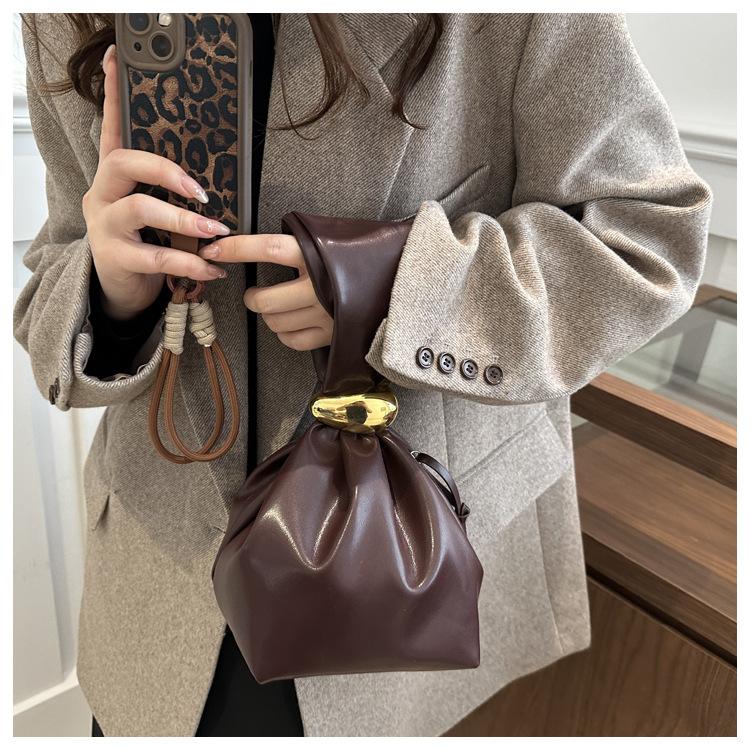 New Pleated Vintage Faux Leather Bucket Bag for Women Small Single Shoulder Wristlet Clutch