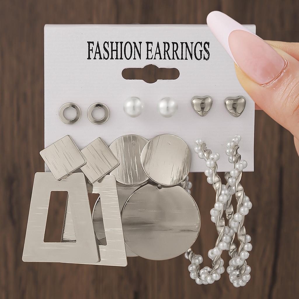 Hot Sale Vintage Gold Geometric Ladies Earrings Set Pearl Diamond Earrings Earrings Pair