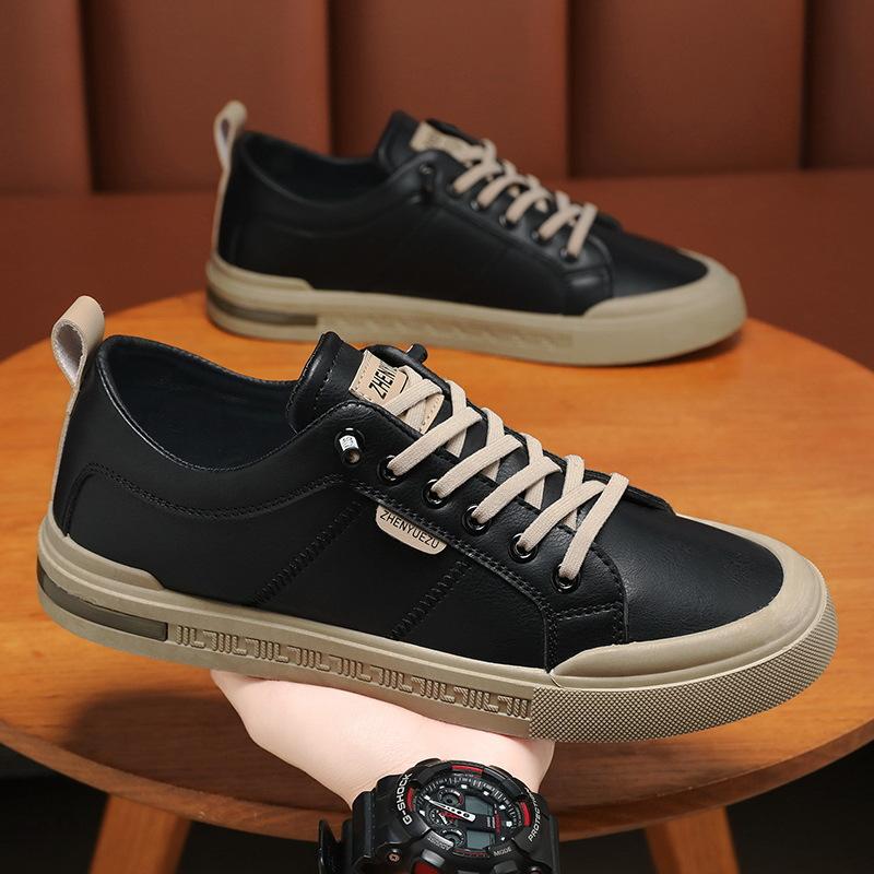 Nuove Sneakers Basse da Uomo in Pelle Morbide Resistenti Bianche Casual alla Moda Versatili Ispirate allo Skate per Streetwear Quotidiano