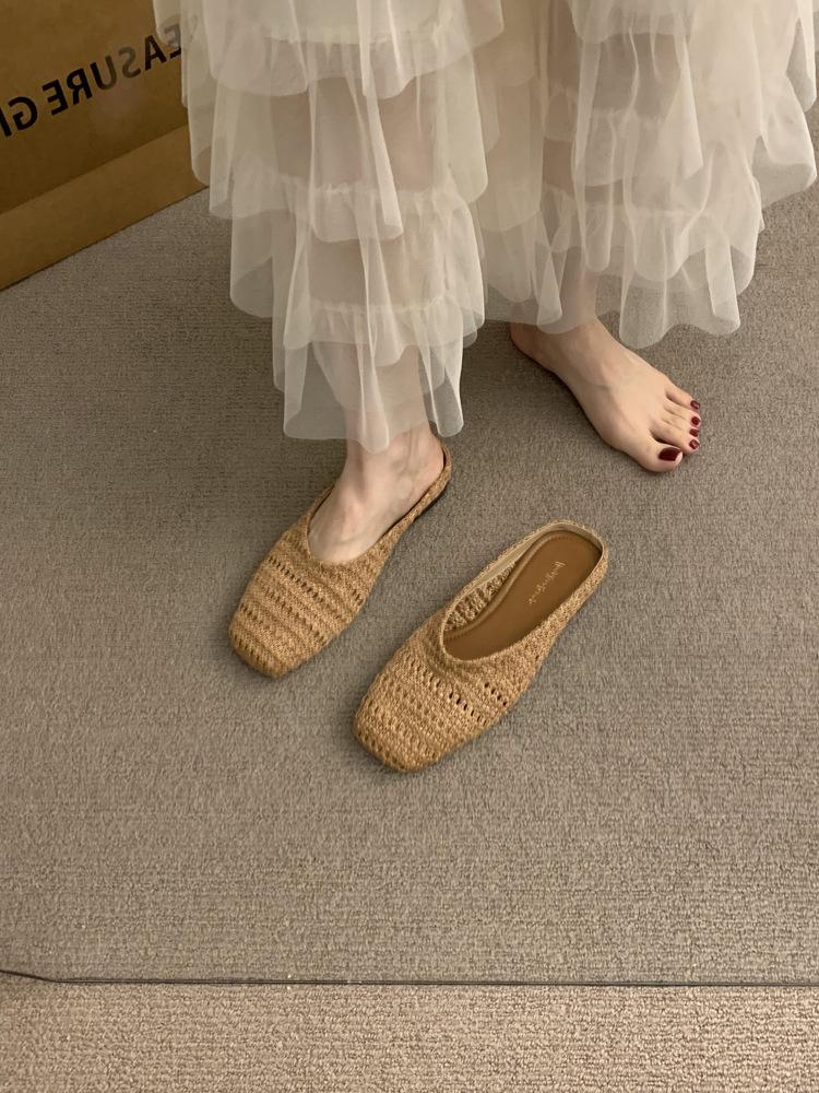 

French hollow bag head slippers women s summer wear 2025 new Birkenstocks knitted one-pedal lazy slippers women 40