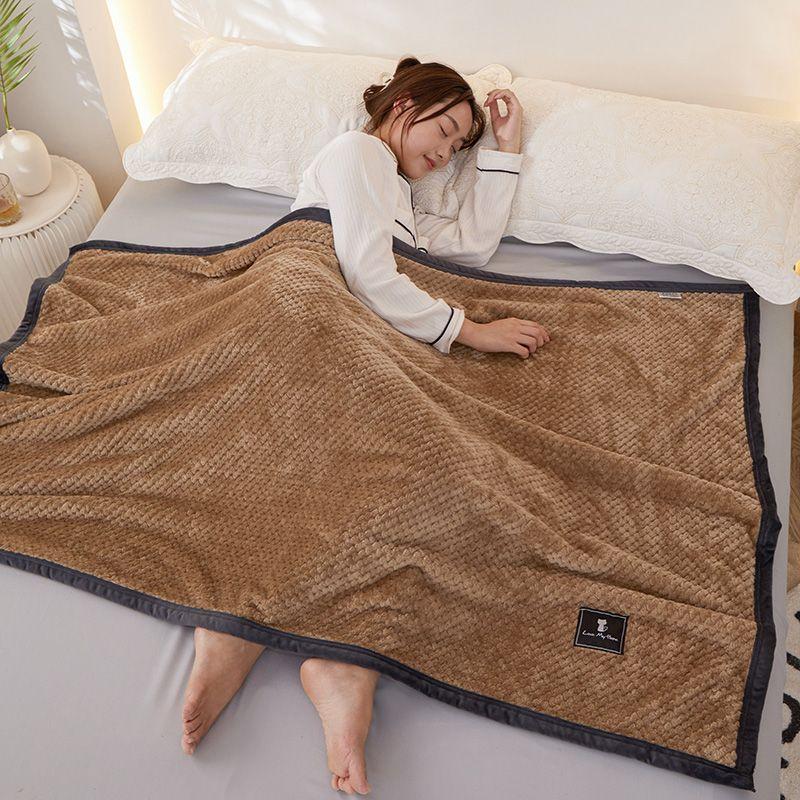 Flannel Fleece Blanket Office Nap Blanket Air-Conditioning Throw Coral Fleece Bed Sheet Blanket Lunch Break Blanket