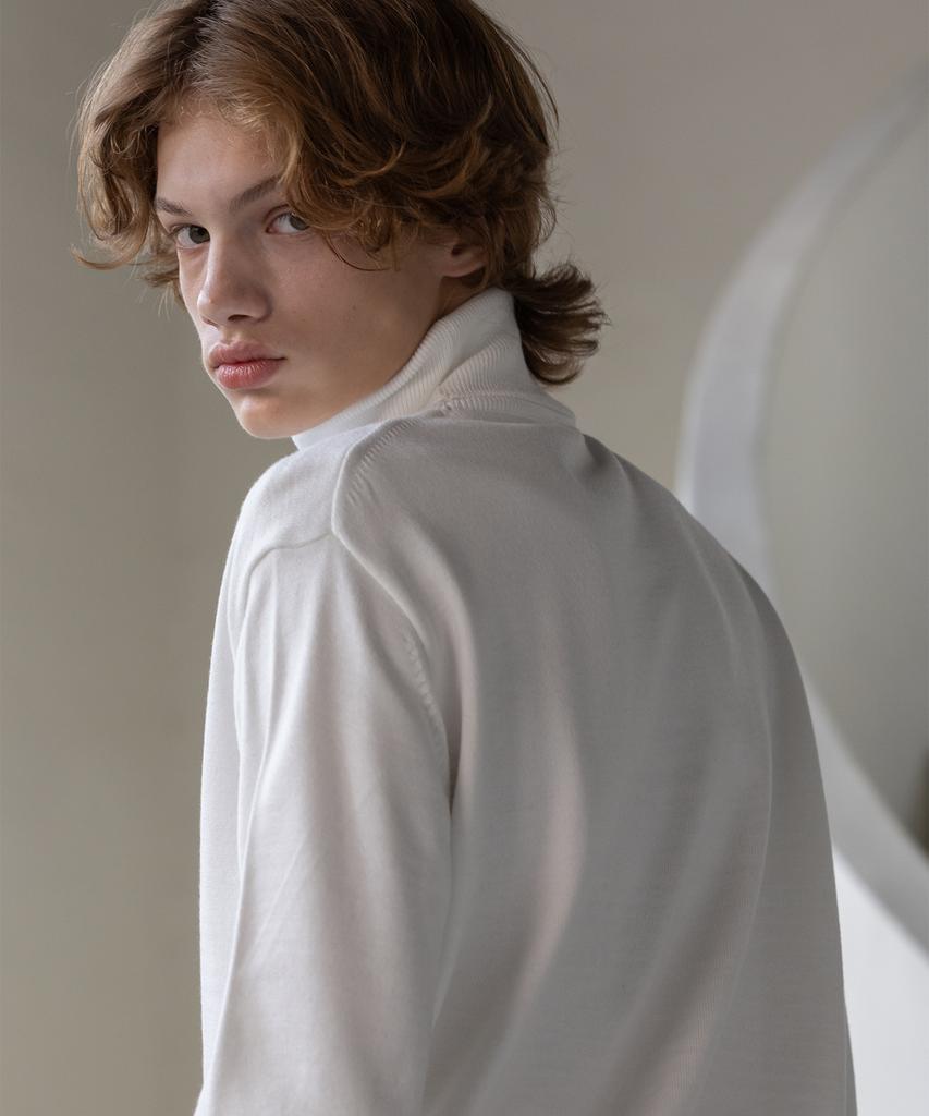 Dekkoloso Mode Herasi Turtleneck Knit [White]