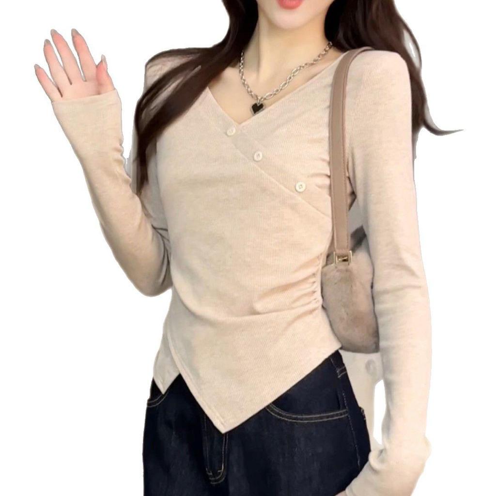 Women's Plus Size V-Neck Long-Sleeve Slimming Top - Flattering Base Layer for Spring, Autumn & Winter