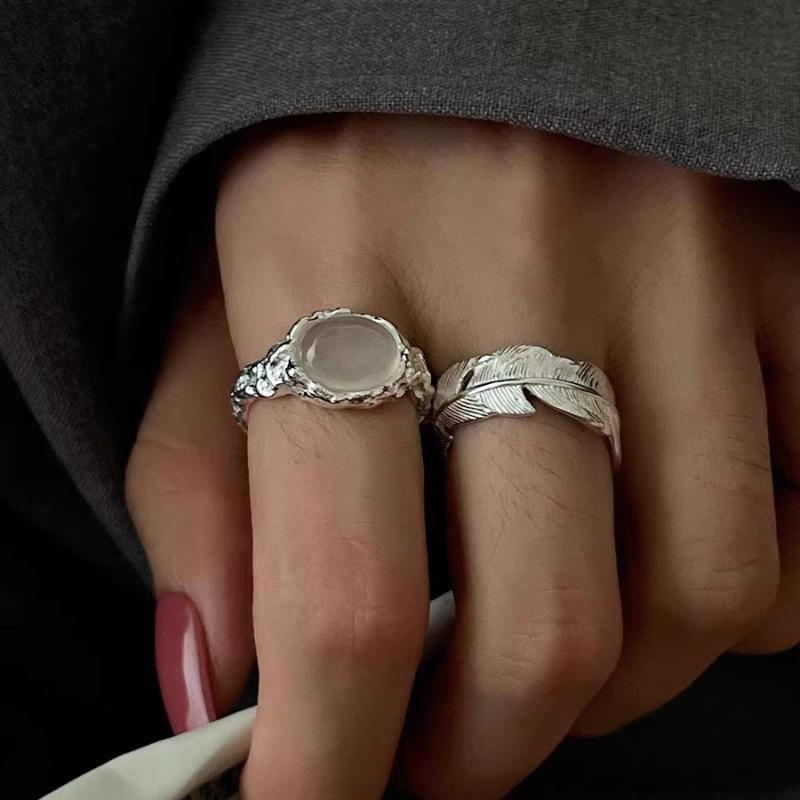 Chic And Delicate Cat Eye Stone Ring For Women With Adjustable Band Copper