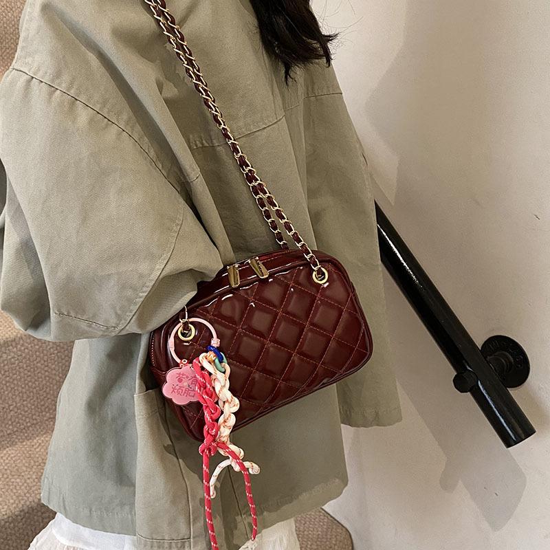 Niche Design Small Bag Women's Spring and Summer 2025 New Trendy Fashion High Sense Diamond Chain Bag Women's Messenger Bag