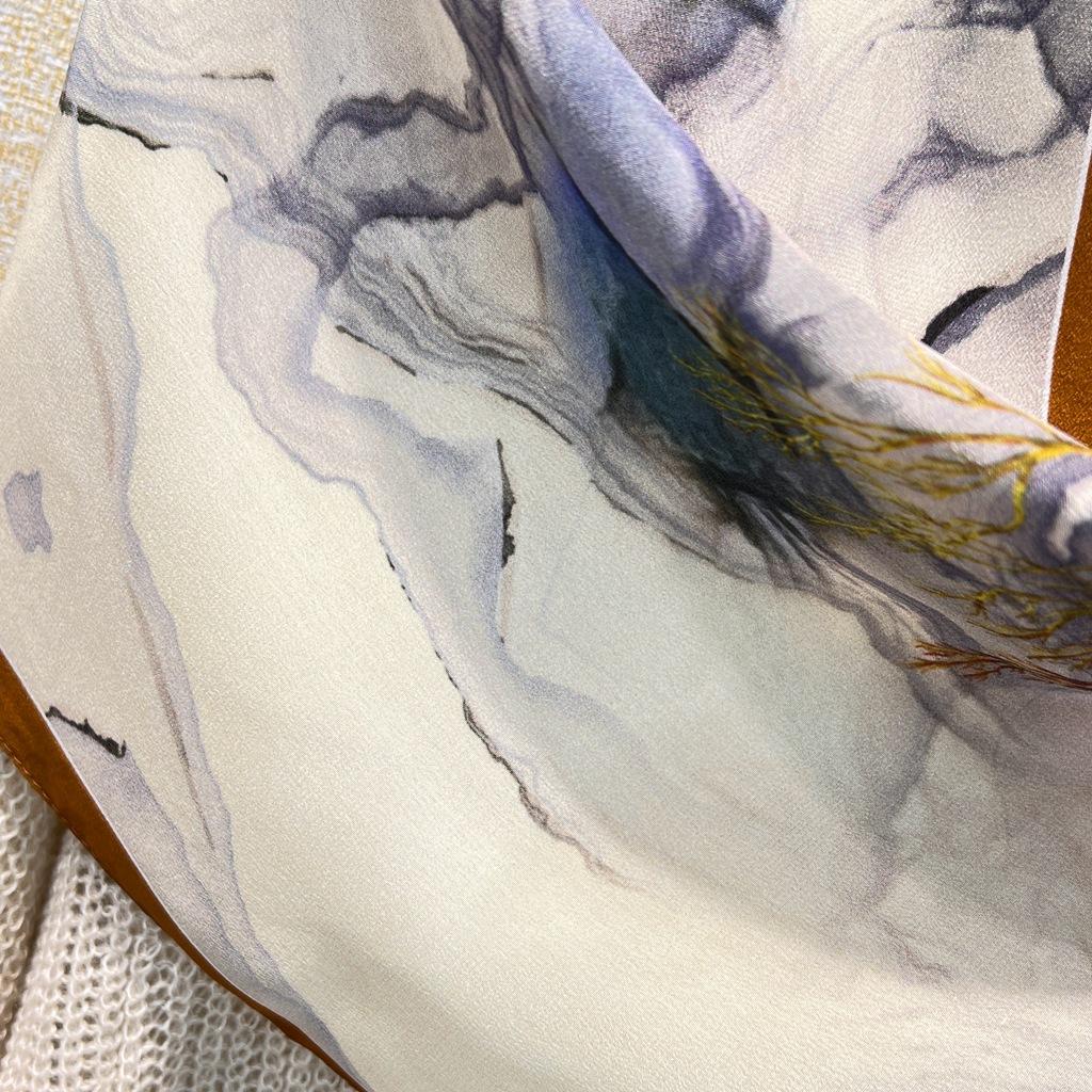 Seiden-Doppelkrepp Langes Tuch 140 * 35 cm Sommer Dünnes Seidentuch Leicht und Atmungsaktiv Maulbeerseide Schal Damen Maulbeerseide