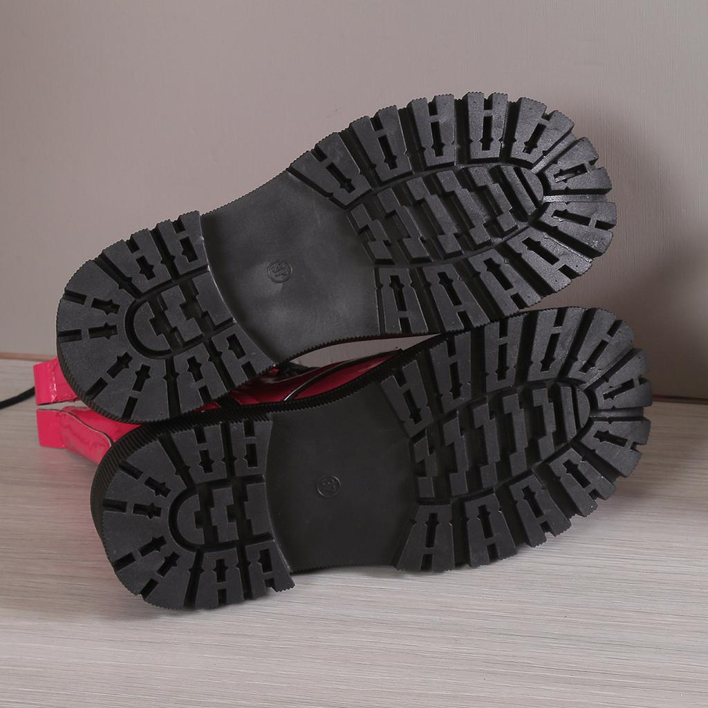 Lakskinnplattform for kvinner i britisk stil Snøringsstøvler på mellombenet Kjekke sykkelstøvler Knightstøvler Ankelstøvler Dame