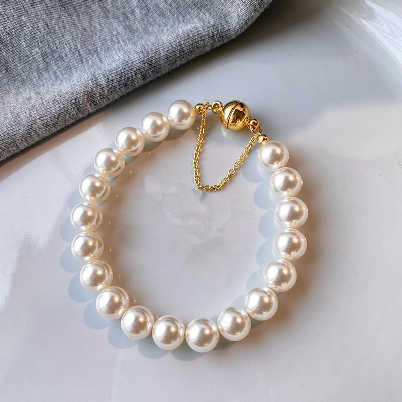 Anti Loss Round Strong Light Magnetic Buckle Pearl Bracelet