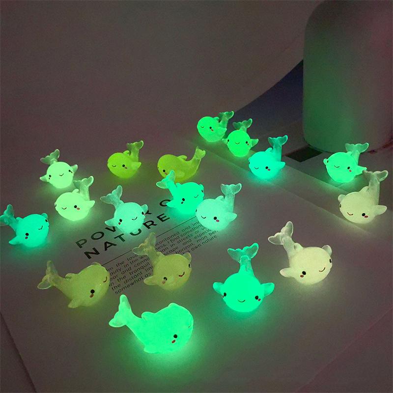 Luminous Little Whale Marine Animal Ornament Mini Pendant Fish Tank Decoration Landscape Craft Desktop Decoration