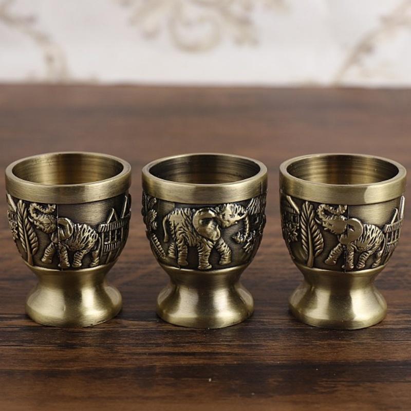 European Vodka Glass, Alloy Retro Relief Elephant Cup, Mini Portable Drinking Tumbler,Delicacy Living Room Decoration Gift, 1pcs