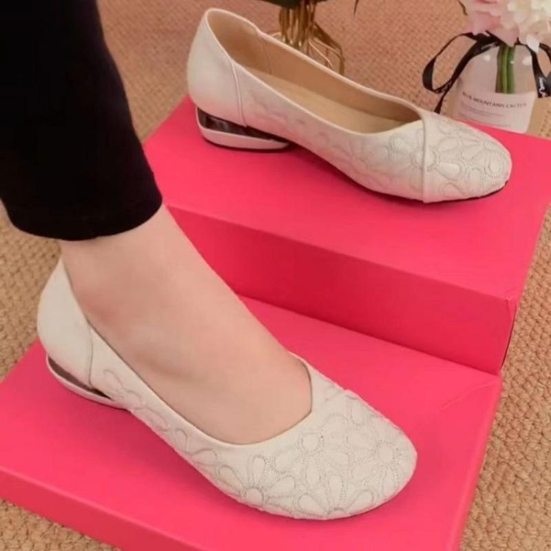 

Женские одинарные туфли мягкая кожа ретро зарубежный стиль короткие ботинки женские 2025 весна и осень молния мягкая подошва повседневные плоская подошва 41 чёрный