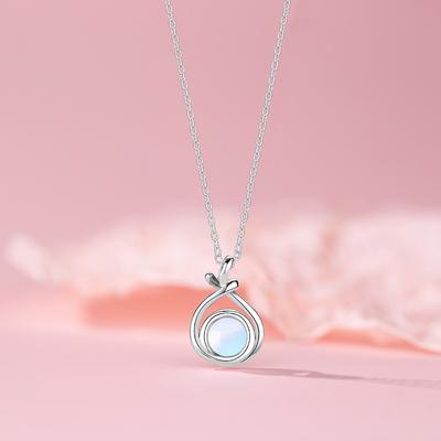 Collar de gota de agua original para mujer, otoño e invierno, nuevo colgante de celebridad de Internet, cadena de clavícula de acero inoxidable con temperamento de moda
