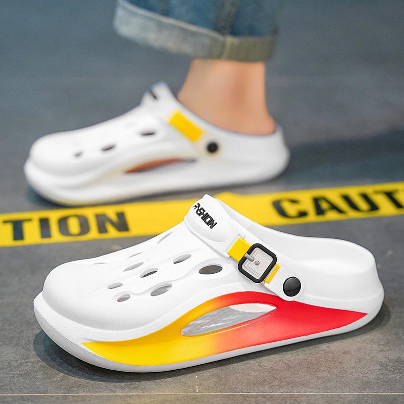 Summer new thick-soled shit-stepping hole shoes non-slip outer wear tourism seaside wading beach shoes two wear cool slippers