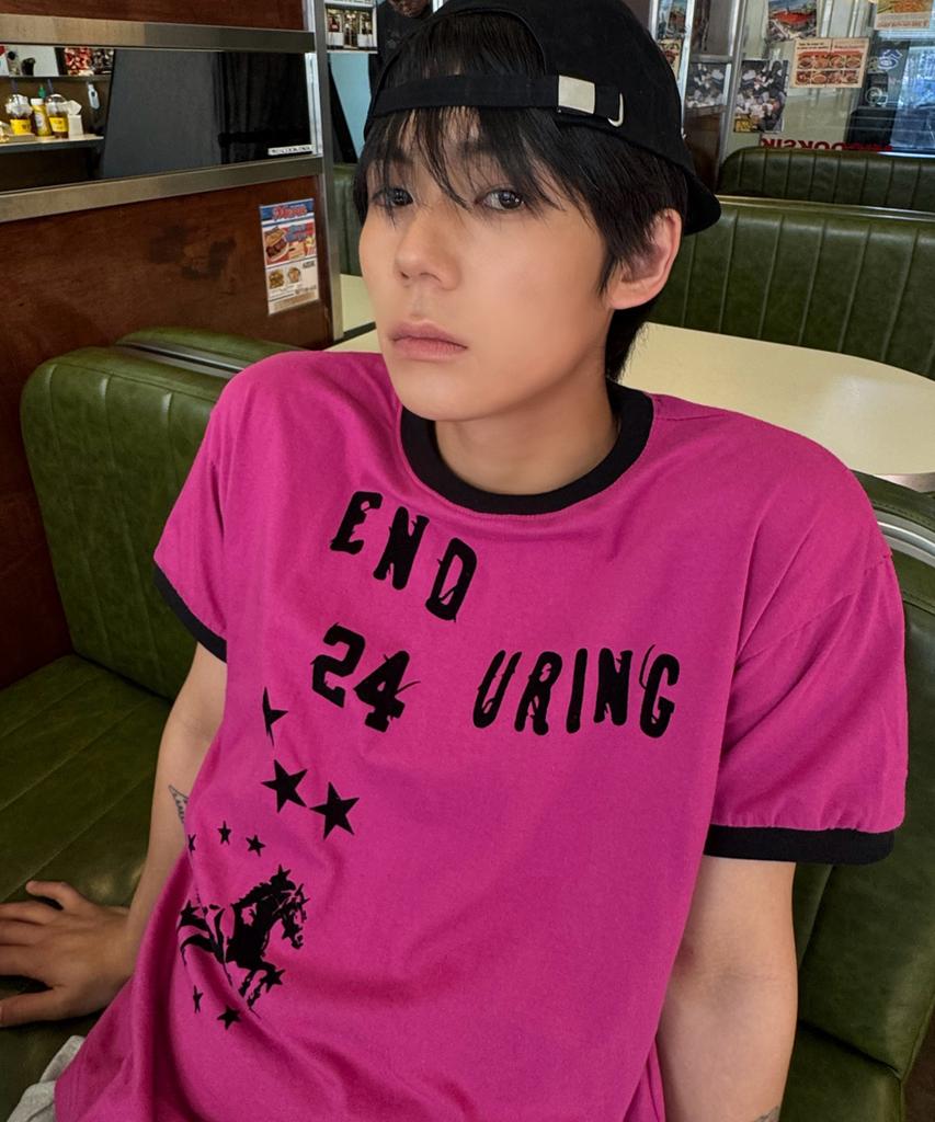Eontaiteulseoul Enduring Unicorn Ringer Crop Short Sleeve Pink