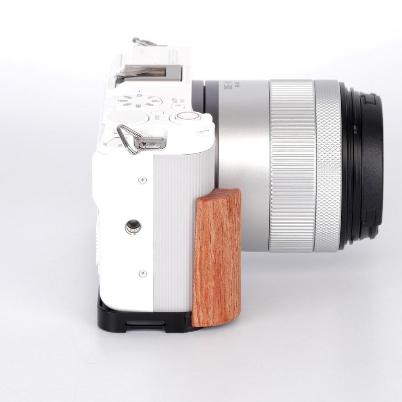 High Precise Aluminum Base Wooden Handle For R50V Cameras Hand Grip Improved Ergonomics And Durability 1/4inch Screw