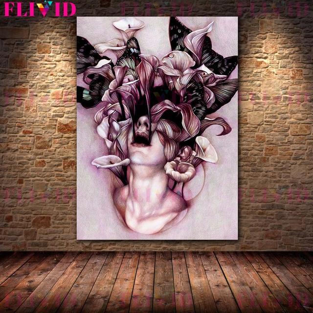 Unheimlich dichter Schmetterling und Mädchen, abstrakte Kunst, geheimnisvolle dunkle Leinwand mit Schmetterlingen und Blumen