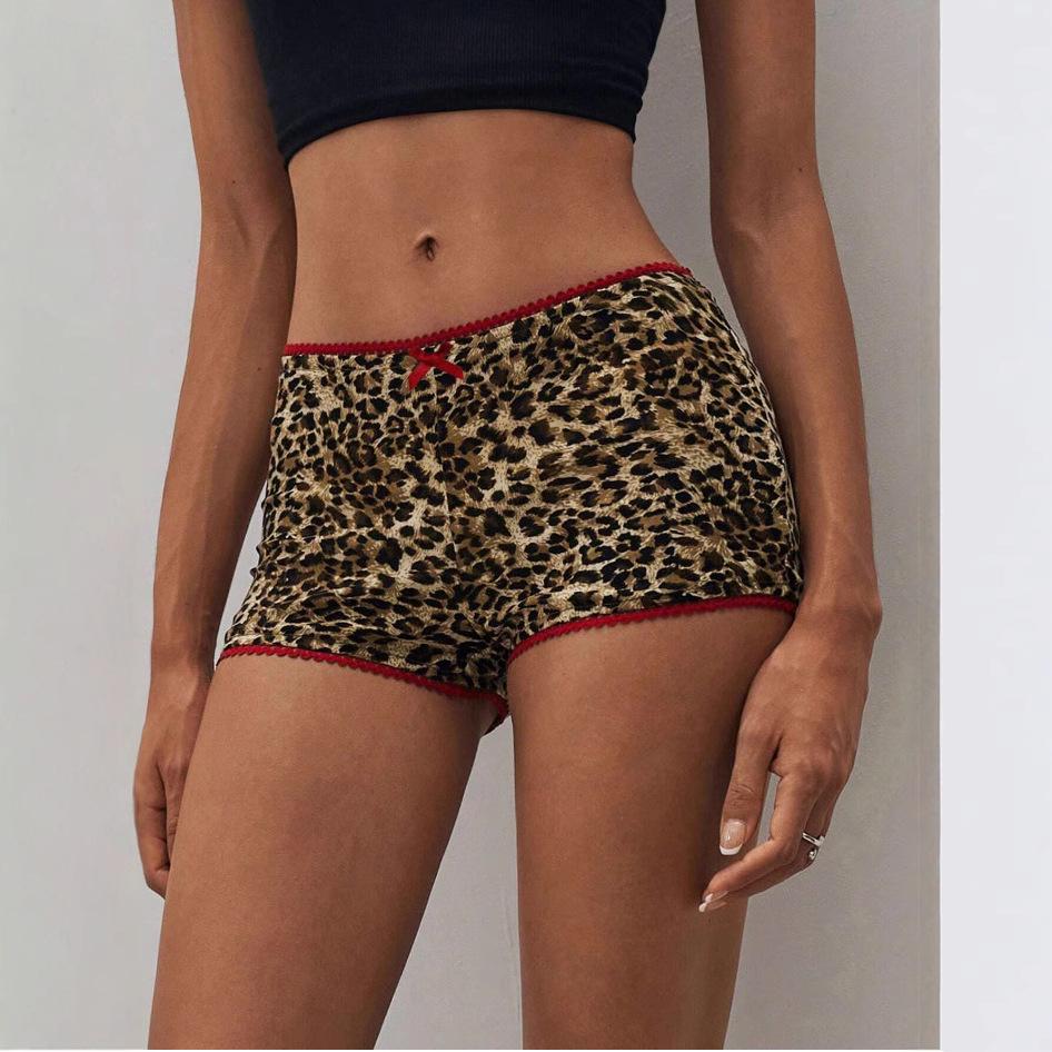 Dámské letní šortky s leopardím potiskem a mašlí ve větších velikostech - Pohodlné, ležérní, zeštíhlující