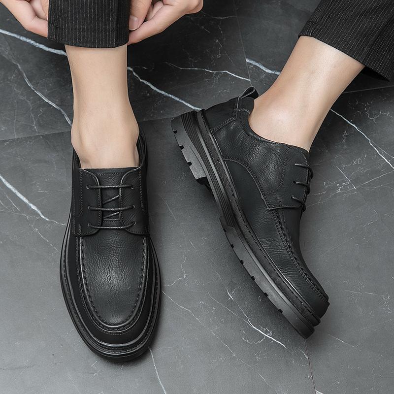 Модные мужские кожаные туфли на шнуровке — фото 7