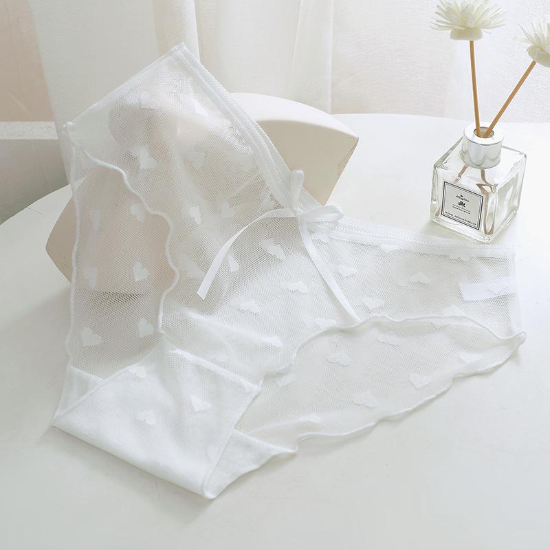 

Tingweiya Heart Lace Mid-Waist Japanese Panties - Breathable, Sexy, Pure Cotton Crotch for Women. L (75-105 jin)