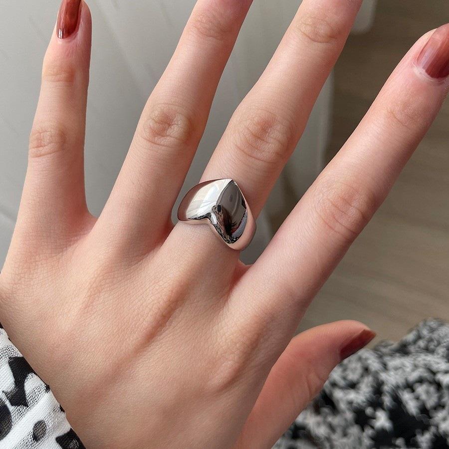 New Silver Color Ring for Women Jewelry Smooth Metal Heart Ring Vintage Creative Open Rings RParty Birthday Gift Fashion Jewelry