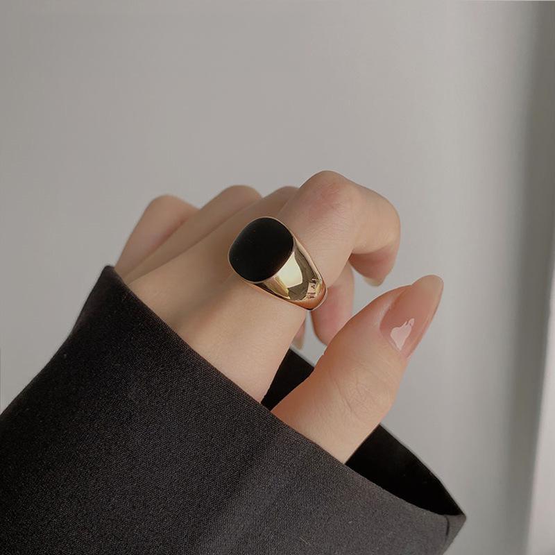 Exaggerated Black Oil Drop Ring Female Niche Design High-end Ring Titanium Steel Does Not Fade Light Luxury Accessories