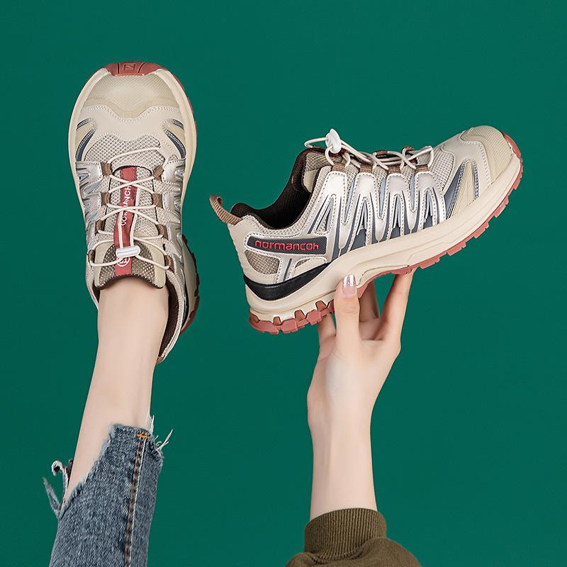 Woman Outdoor Hiking Shoes Mountaineering Sports Shoes Lace-up Hiking Outdoor Comfortable Non-slip Thick-soled Mountain Shoes