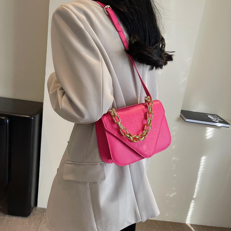 Women's temperament chain solid color 2025 autumn and winter new casual portable shoulder messenger small square bag